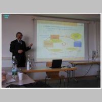 img_2011W.jpg